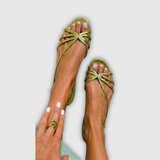 Petra | Feine Metallic-Sandalen mit Riemenfächer