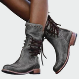 Stiefeletten aus Leder mit Schnürsenkeln