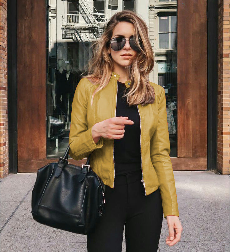 Rita | Schmale Jacke aus Lederimitat