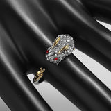 Einzigartiger verstellbarer Ring mit Silber-Hase und Karotten-Kristall