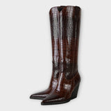 Stiefel mit Krokodil-Design und Eleganter Absätze