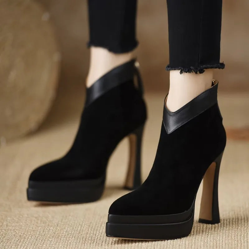 Dora - Stiefeletten mit modernem Stil, Komfort und Attitüde