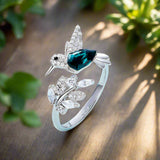 Verstellbarer Hummingbird Funkelring mit Strass-Diamanten