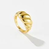 Croissant-Dome-Ring