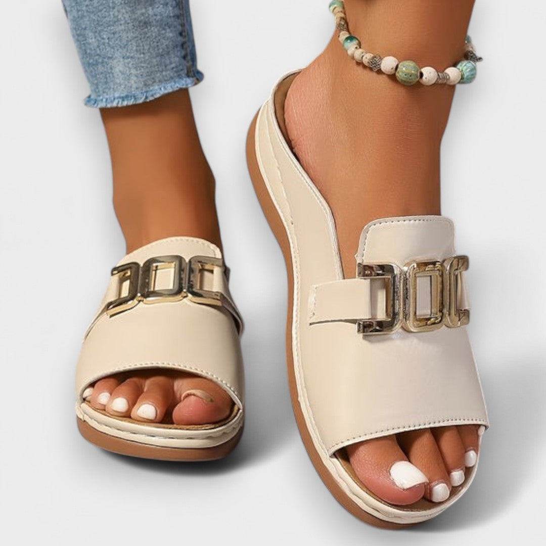 Jelena - Elegante und bequeme Sandalen
